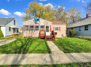 1513 McPherson St, Port Huron, MI