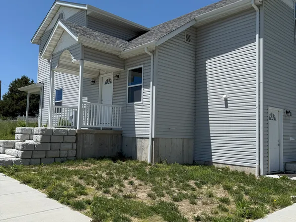 311 E 4th St N #2, Wright City, MO 63390