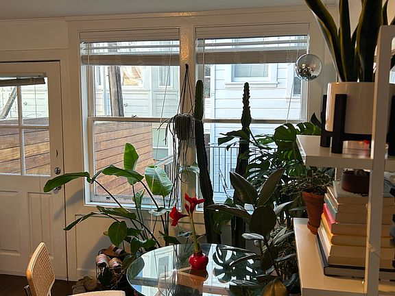 5th image of 2127-31 Taylor St #7