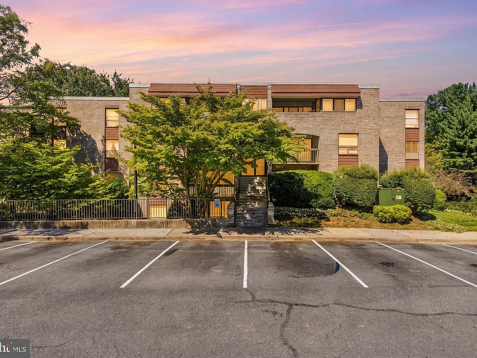 1st image of 411 Christopher Ave #75