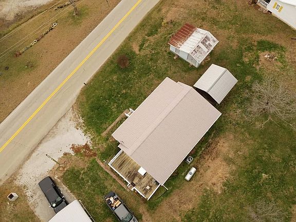 3rd image of 2331 Highway 776