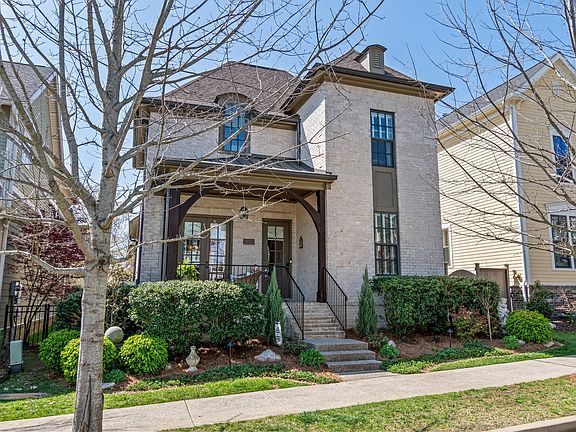 4th image of 523 Sydenham Dr