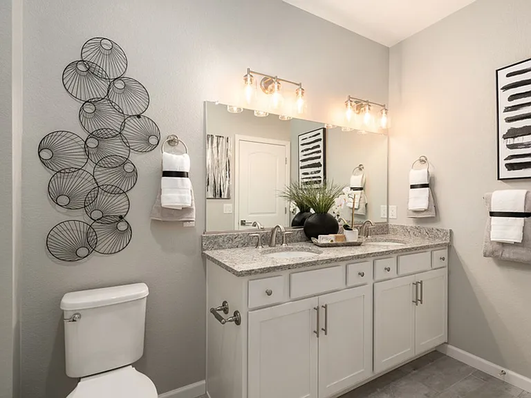 5762 S Addison Way #E — Photo 19
