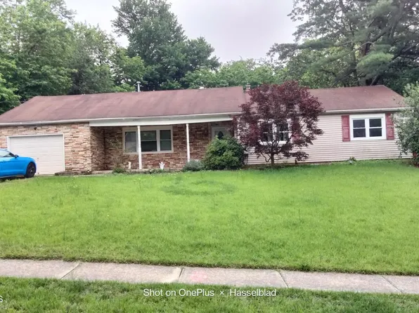 14 Albany Avenue, Jackson, NJ 08527