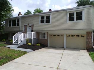 1 Robert Dr, Cherry Hill, NJ 08003