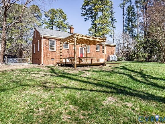 4th image of 6013 Stanbrook Dr