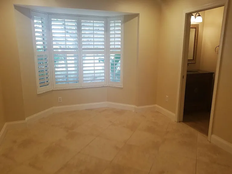 1084 SW Pigeon Plum Way — Photo 11
