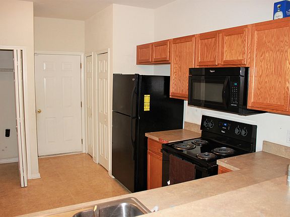 4th image of 4835 Playpen Dr