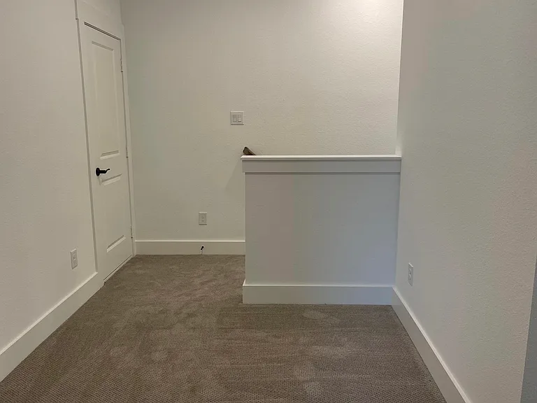 605 Cloverleaf Dr — Photo 13