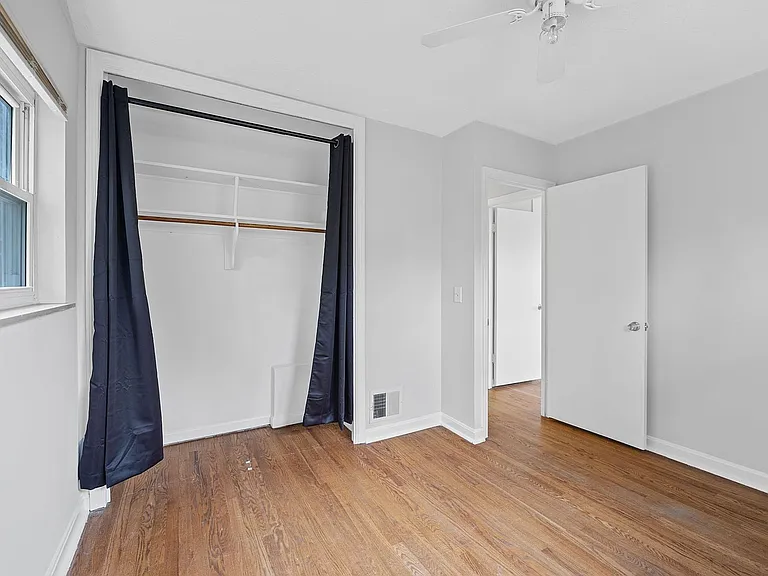 5638 Childs Ave — Photo 7