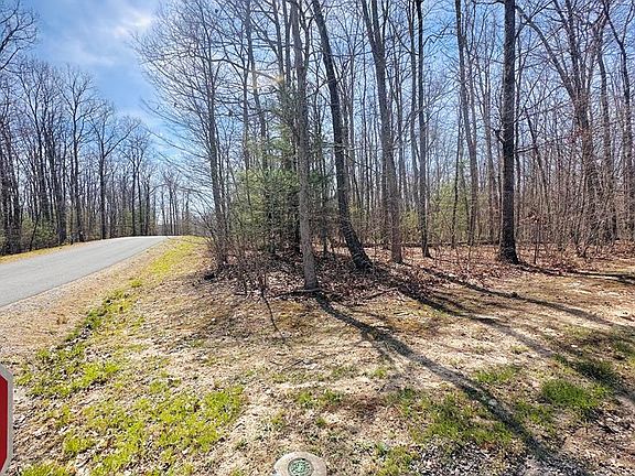 3rd image of 184 Chapelwood