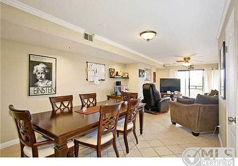 3rd image of 3225 Newell St Unit 2