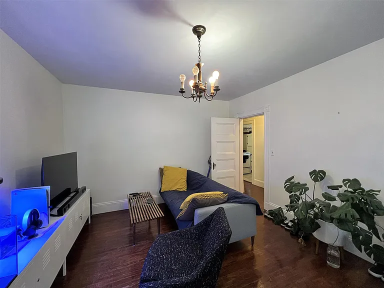 45 Kidder Ave #2 — Photo 7