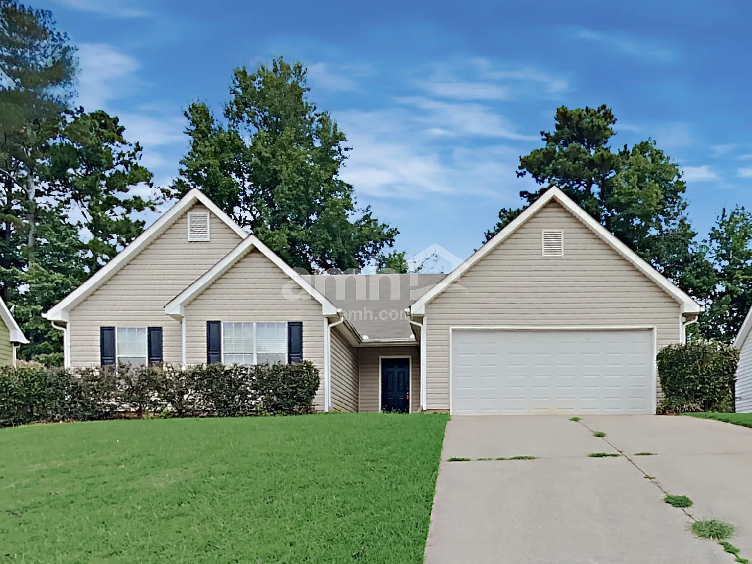 3 bed, 2.0 bath, 1722 sqft, $2,000 — Photo 1