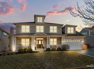 810 Georgetown Dr, Oswego, IL 60543