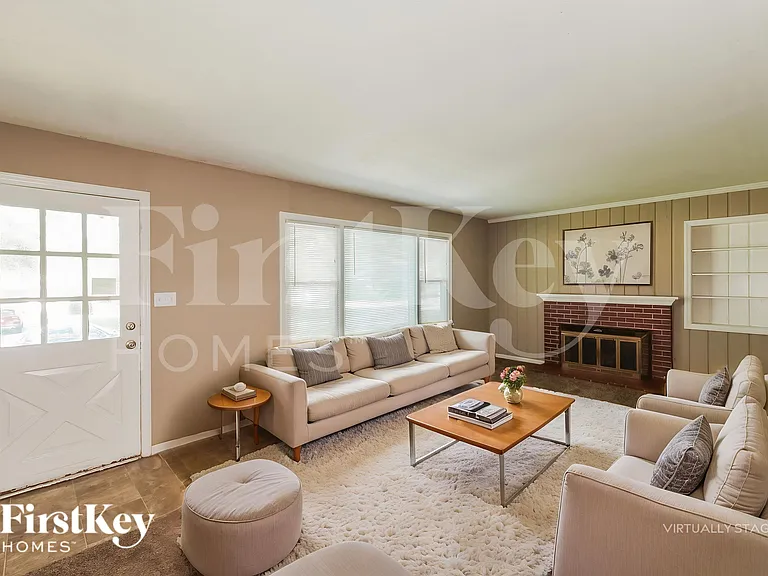 7607 Arlington Ave — Photo 3