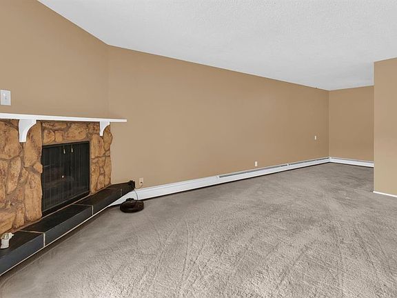 3rd image of 4001C N 49th St NW #3204