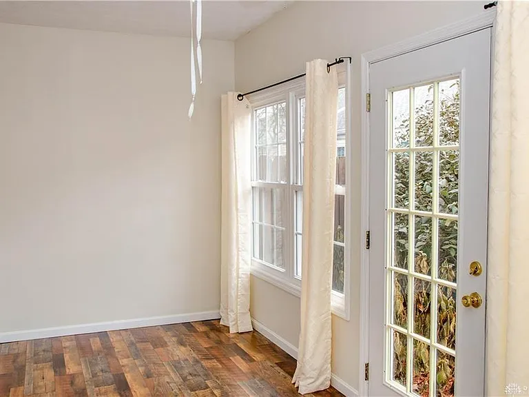 124 Pearce Pl — Photo 34
