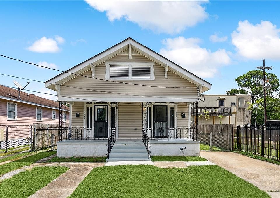 1st image of 2107-09 Desire St
