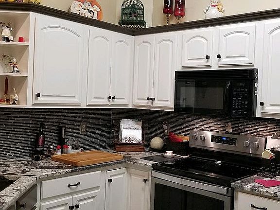 5th image of 1286 Greenview Ln