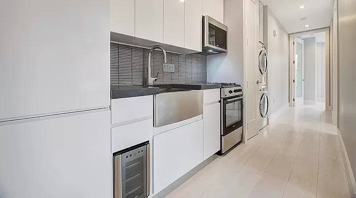 Rented by REAL New York | media 11