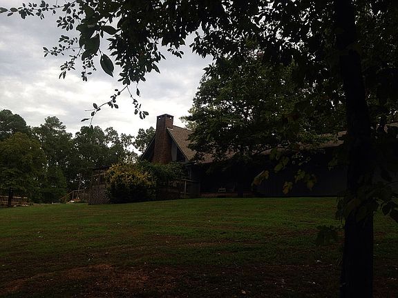 3rd image of 30 Westhaven Dr NW