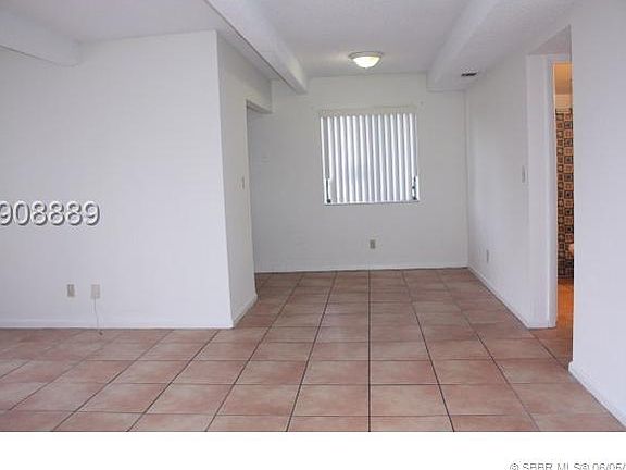 3rd image of 1105 S Flagler Ave APT 605