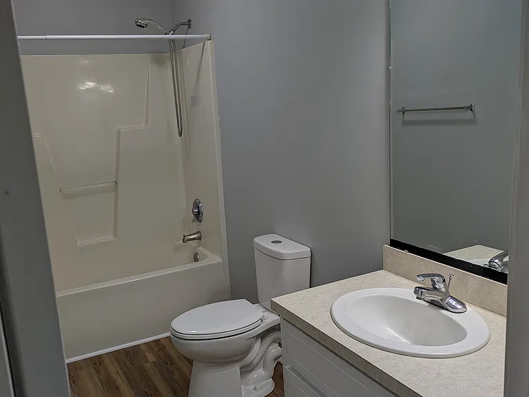 500 Birchwood Dr — Photo 13