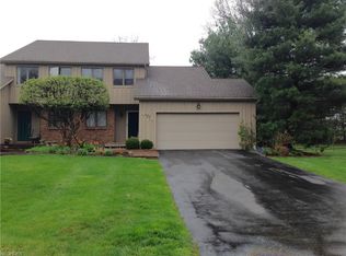 107 Topaz Trl, Cortland, OH