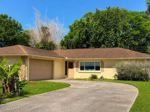 2618 Watkins Dr, Melbourne, FL 32901