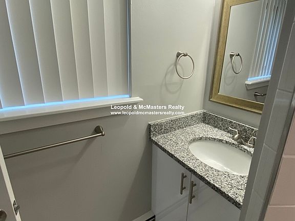 2nd image of 510 Washington St #1