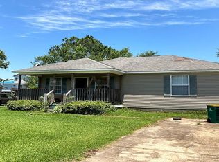 323 McDonald Dr, Pass Christian, MS 39571