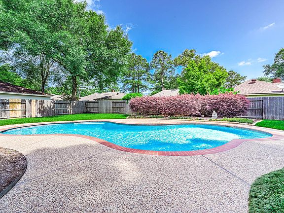 3rd image of 3114 Silver Glade Dr