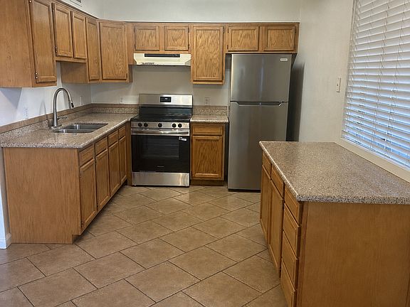 2nd image of 48 E 14th St #48