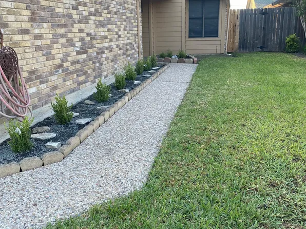 106 Montego Ct, Victoria, TX 77901