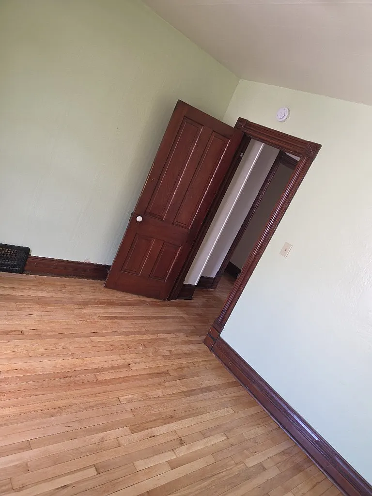 3 bedroom 2 bath — Photo 1