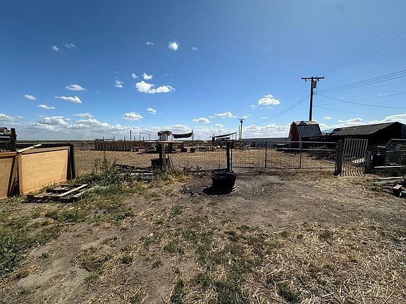 2nd image of 7599 Avenue 152