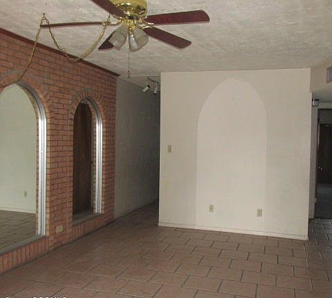 2nd image of 860 W Calle Chico