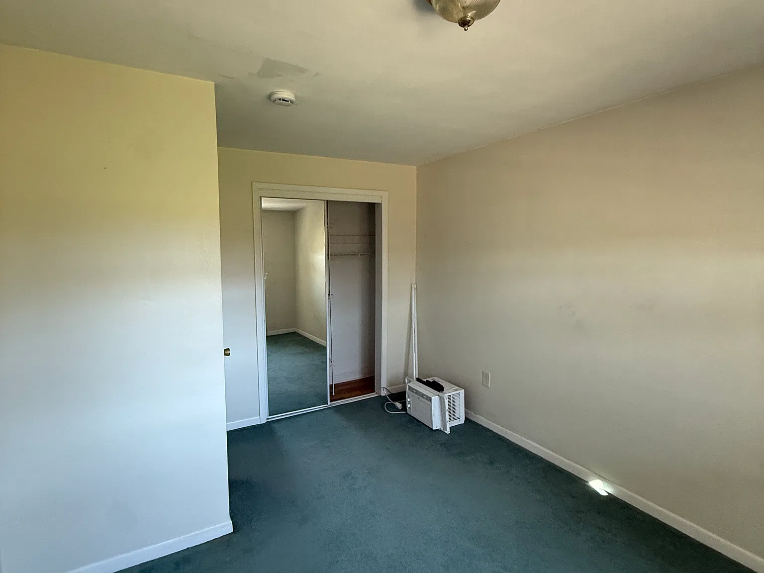 2 bed, $1,000 — Photo 3