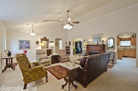 5th image of 236 Southpark Pl