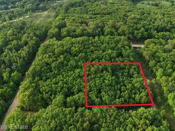 Swan Creek Ct, Allegan, MI 49010