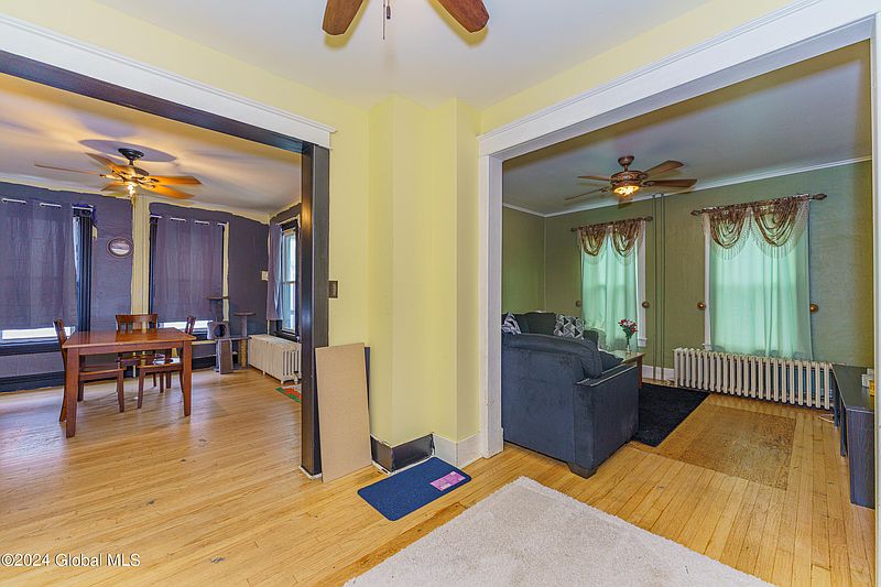 3rd image of 21 Trinity Place