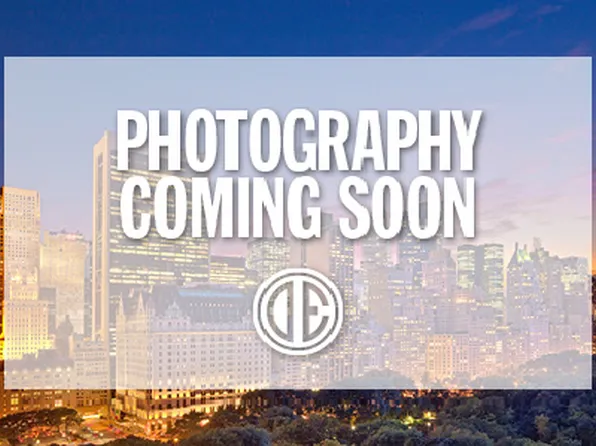 32 Cleveland St, Nesconset, NY 11767