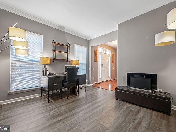5th image of 363 Grayton Dr