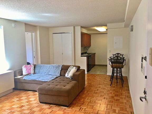 2nd image of 68 Bradhurst Ave APT 4V