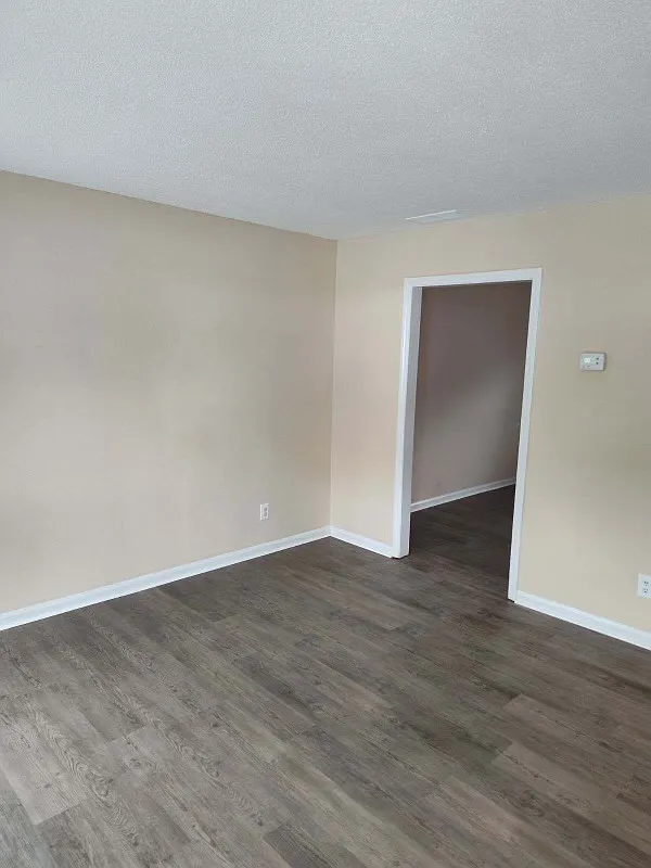 2 bed, 1.5 bath, 950 sqft, $975 — Photo 4
