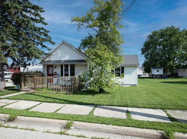 149 W Factory St, Seymour, WI 54165
