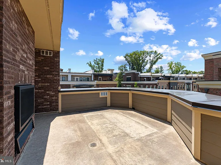 515 Riversail Ln — Photo 20