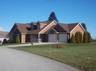 1617 Outer Dr, Somerset, PA 15501