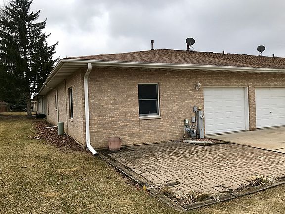 4th image of 1070 Chovan Dr #1070